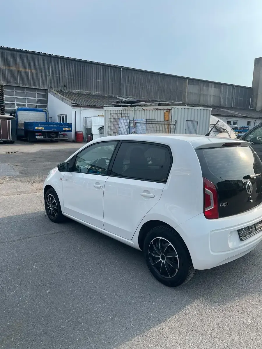 Second-hand VW up! 60 CP (44 kW) 2014 Alb Hatchback