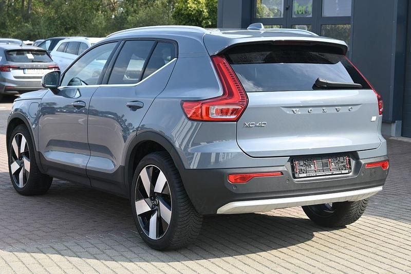 Gebraucht Volvo XC40 Plus 261 PS (191 kW) 2022 Grau SUV