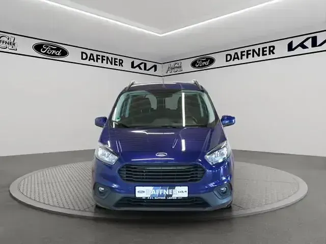 Gebraucht Ford Transit Trend 101 PS (74 kW) 2019 Indicblau metallic Kombi