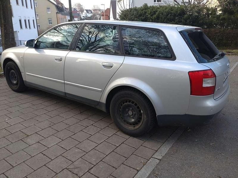 Gebraucht Audi A4 131 PS (96 kW) 2002 Silber Kombi