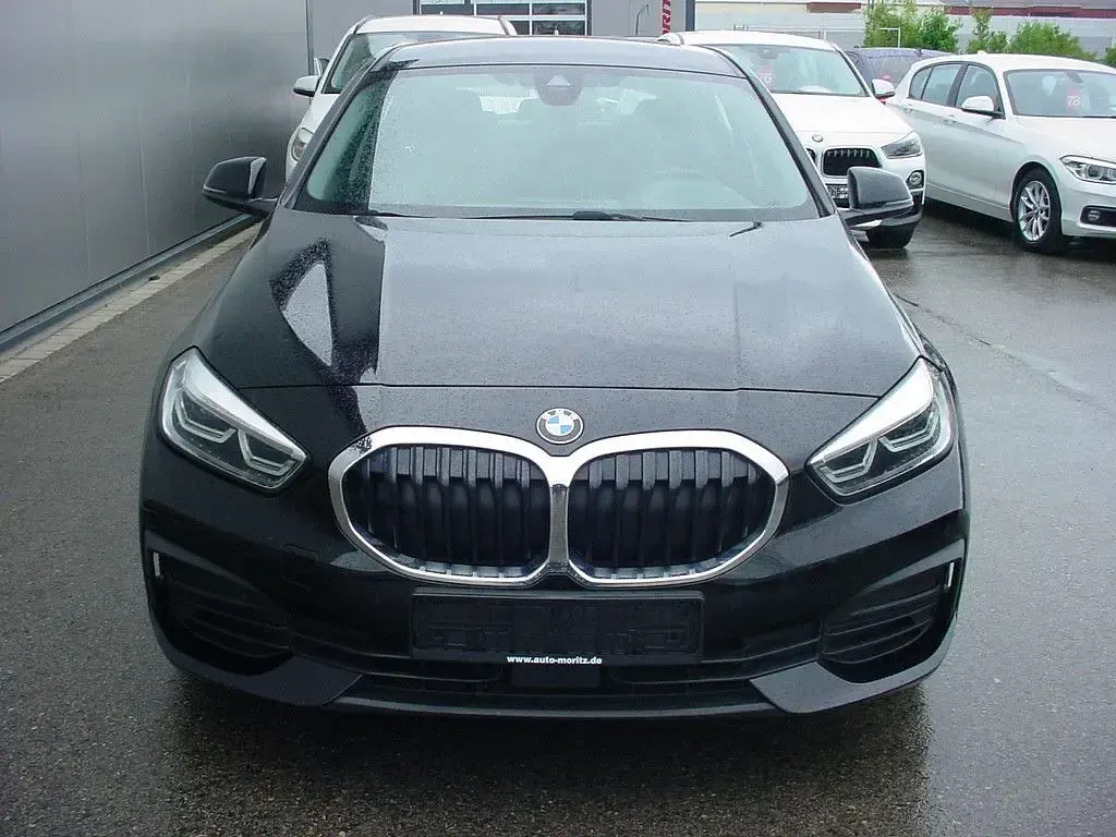 Gebraucht BMW 118 136 PS (100 kW) 2022 Schwarz Kleinwagen