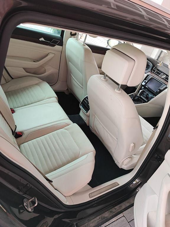 Gebraucht VW Passat Highline 150 PS (110 kW) 2015 Braun Kombi