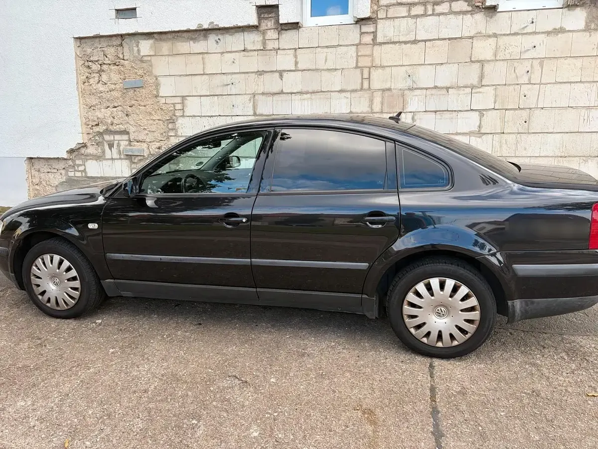 Gebraucht VW Passat 2000 Schwarz Limousine