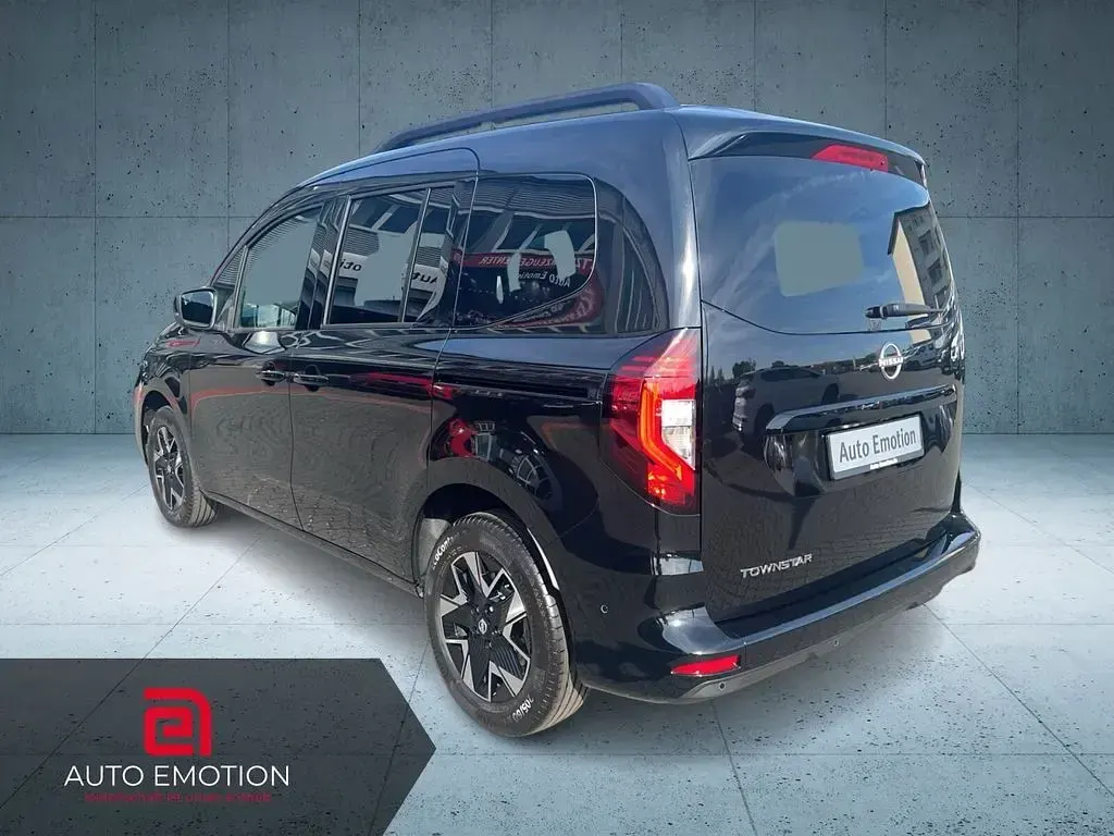 Neu Nissan Townstar Tekna 131 PS (96 kW) 2026 Schwarz Limousine