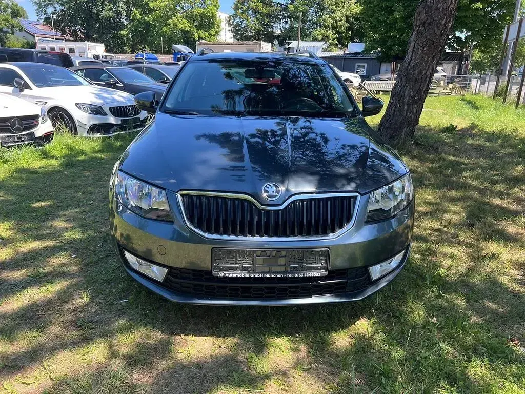 Gebraucht Skoda Octavia Ambition 110 PS (80 kW) 2016 Grau Kombi
