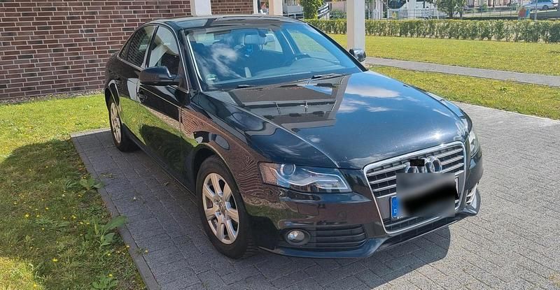 Schwarz Gebraucht 2011 Audi A4 Limousine | 7.999 € (Fairer Preis) - Bild 1/4