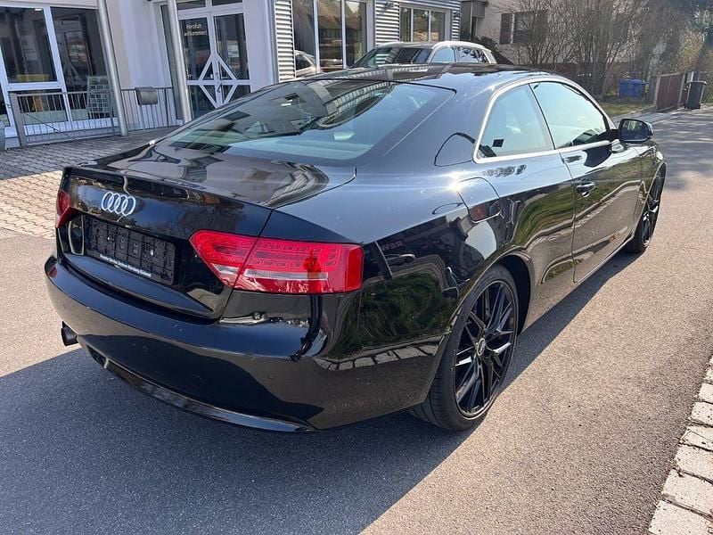 Gebraucht Audi A5 Design 179 PS (131 kW) 2011 Brillantschwarz Coupé
