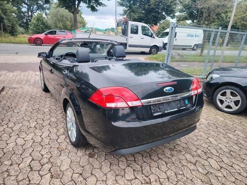 Gebraucht Ford Focus Cabriolet Titanium 145 PS (106 kW) 2007 Schwarz Cabrio