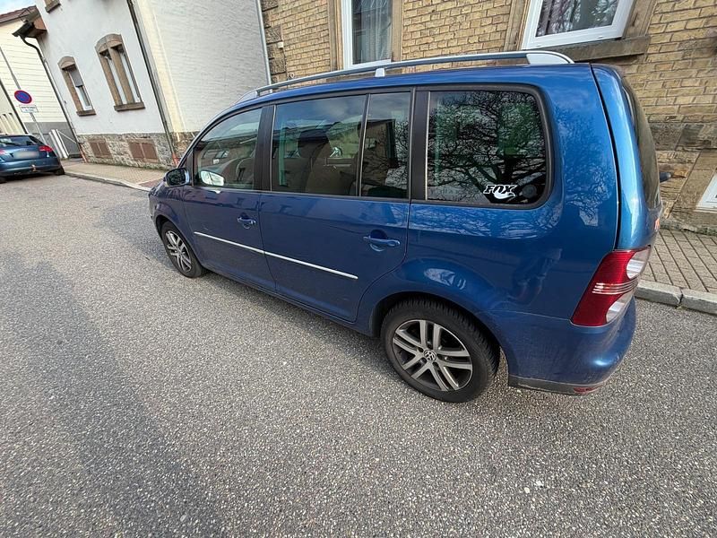 Gebraucht VW Touran 140 PS (102 kW) 2006 Blau Van / Kleinbus