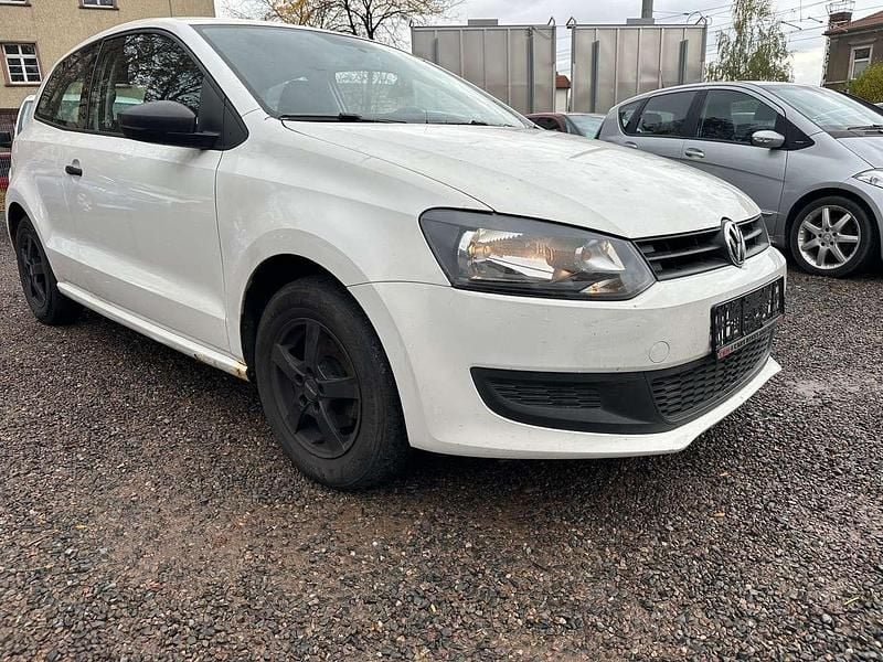 Candyweiß Gebraucht 2011 VW Polo Trendline Limousine | 1.999 € (Superpreis) - Bild 1/4