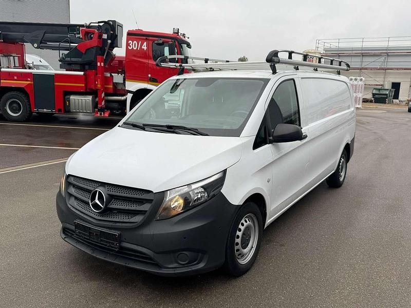 Arktikweiss Gebraucht 2019 Mercedes Vito Van / Kleinbus | 19.700 € (Superpreis) - Bild 1/4