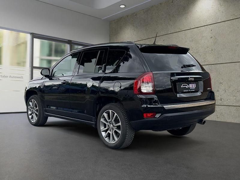 Gebraucht Jeep Compass Limited 170 PS (125 kW) 2016 Schwarz SUV