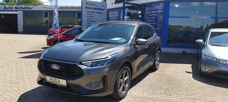Gebraucht Ford Kuga ST-Line 186 PS (136 kW) 2025 Grau SUV