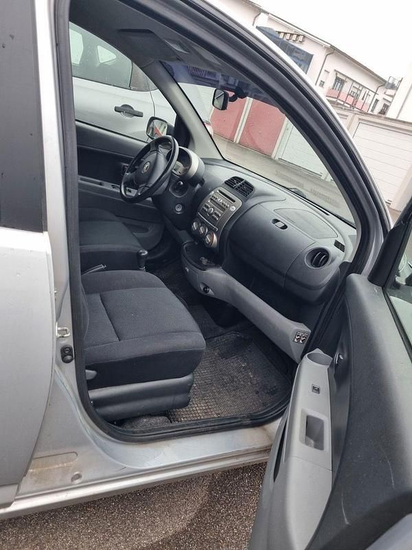 Gebraucht Subaru Justy 76 PS (55 kW) 2008 Silber Kleinwagen