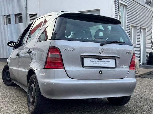 Gebraucht Mercedes A170 Classic 90 PS (66 kW) 2000 Silber Van / Kleinbus