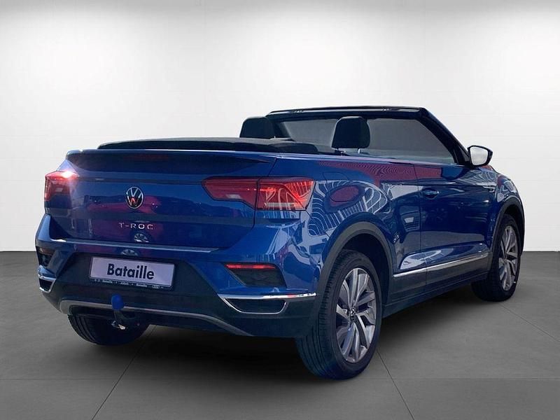 Gebraucht VW T-Roc Cabriolet Active 150 PS (110 kW) 2021 Blau Cabrio