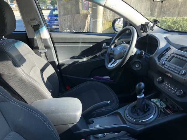 Gebraucht Kia Sportage Attract 116 PS (85 kW) 2011 Schwarz metallic SUV