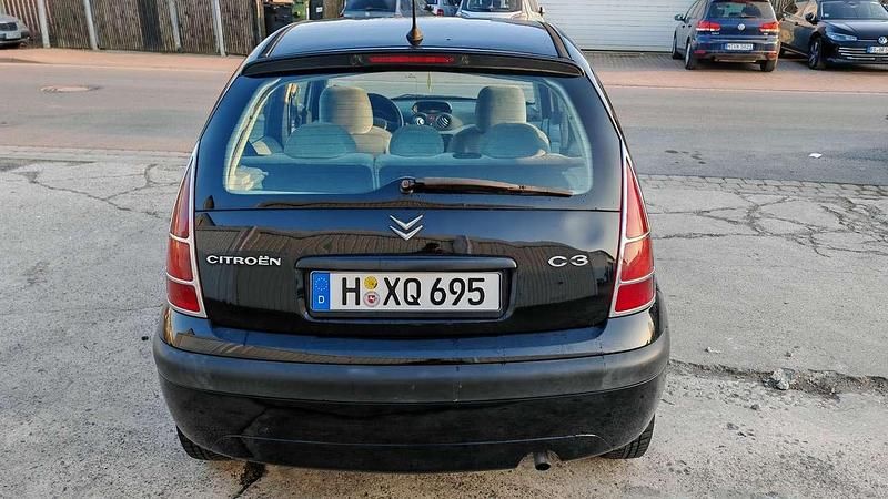Gebraucht Citroën C3 73 PS (53 kW) 2003 Schwarz Limousine