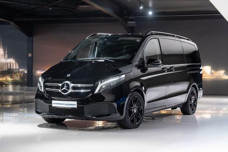 Schwarz Gebraucht 2023 Mercedes V250 Edition Van / Kleinbus | 52.980 € (Fairer Preis) - Bild 1/4