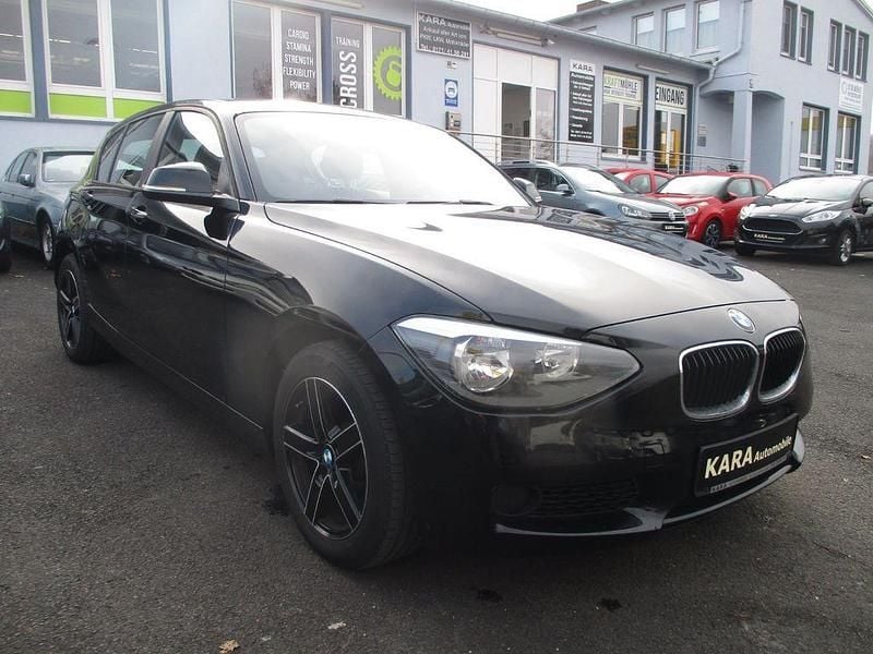 Gebraucht BMW 114 102 PS (75 kW) 2013 Schwarz Kleinwagen