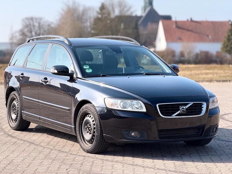 Gebraucht Volvo V50 131 PS (96 kW) 2008 Schwarz Kombi