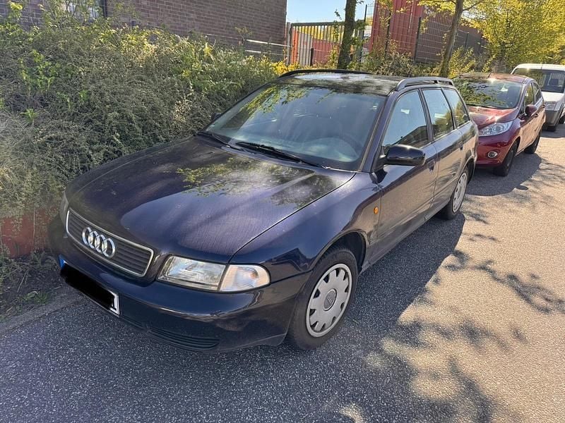 Blau Gebraucht 1999 Audi A4 Kombi | 650 € (Superpreis) - Bild 1/3