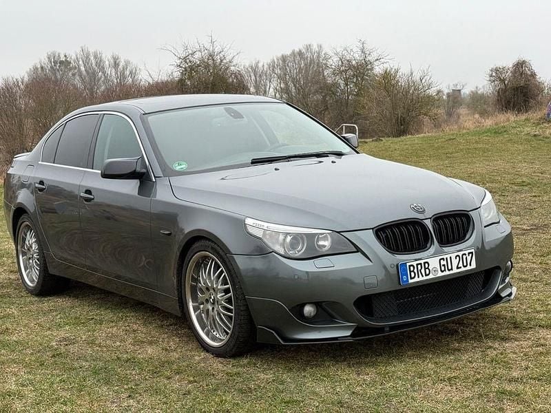 Gebraucht BMW 523 177 PS (130 kW) 2007 Grau Limousine