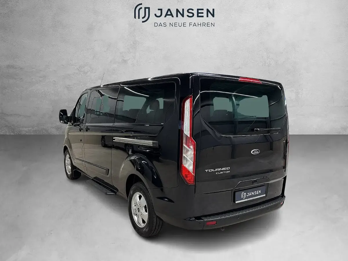 Gebraucht Ford Tourneo Titanium 155 PS (114 kW) 2015 Schwarz Kombi