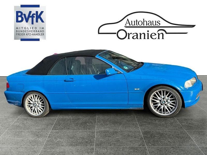 Gebraucht BMW 330 Basis 231 PS (169 kW) 2001 Blau Cabrio