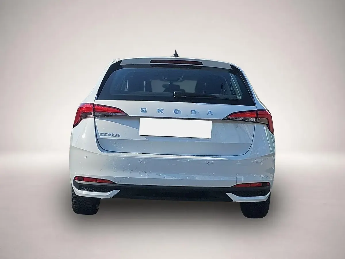 Gebraucht Skoda Scala Essence 116 PS (85 kW) 2024 Manufacturer Kleinwagen