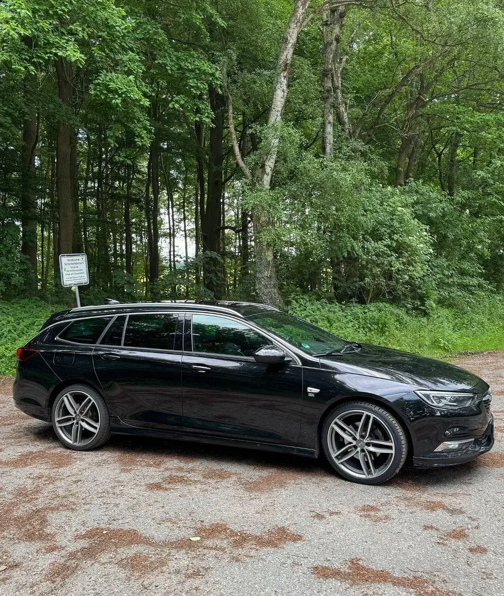 Gebraucht Opel Insignia Dynamic 170 PS (125 kW) 2018 Schwarz Kombi