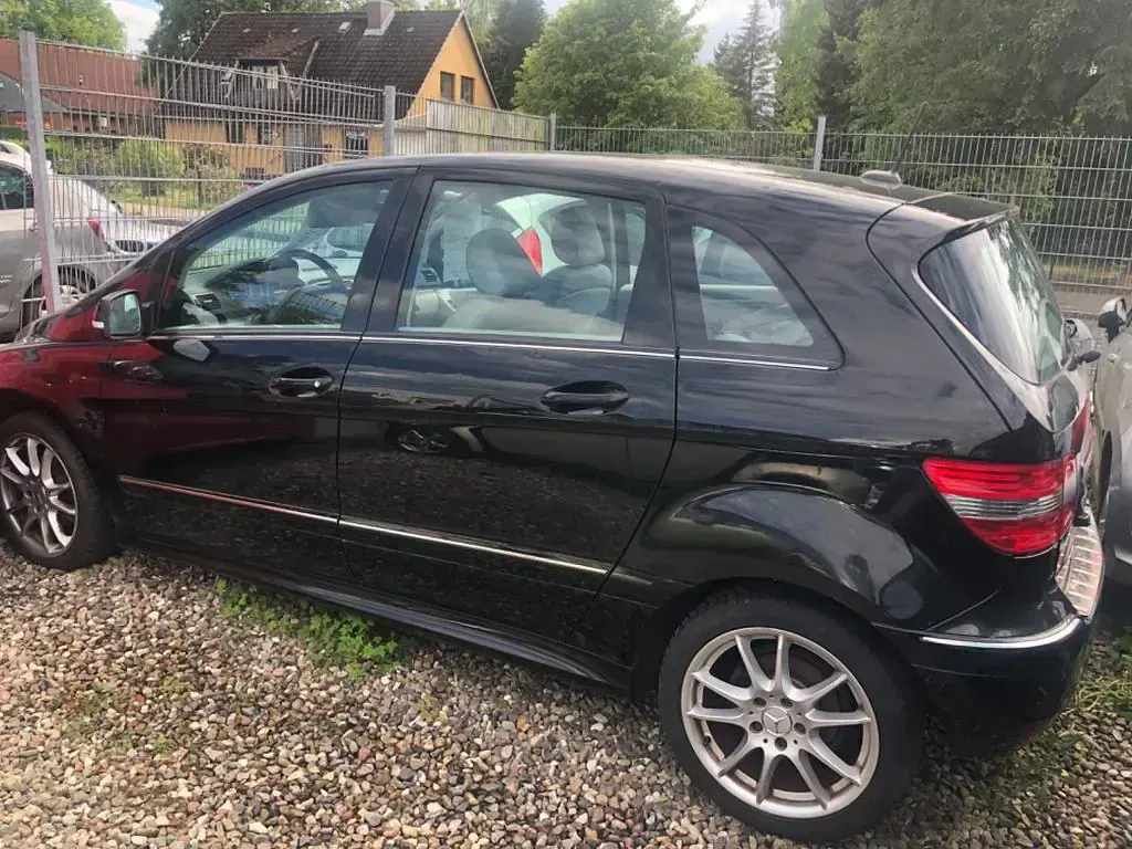 Gebraucht Mercedes B150 95 PS (69 kW) 2008 Schwarz Van / Kleinbus
