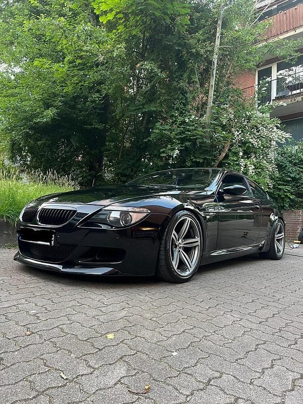 Schwarz Gebraucht 2006 BMW M6 Coupé | 25.800 € (Etwas zu teuer) - Bild 1/4