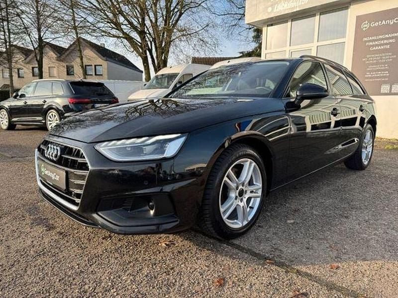 Schwarz Gebraucht 2022 Audi A4 Ambiente Kombi | 16.350 € (Guter Preis) - Bild 1/4