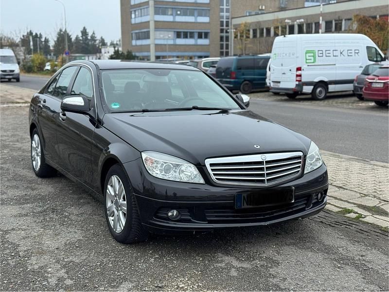 Schwarz Gebraucht 2008 Mercedes C220 Limousine | 3.900 € (Superpreis) - Bild 1/4