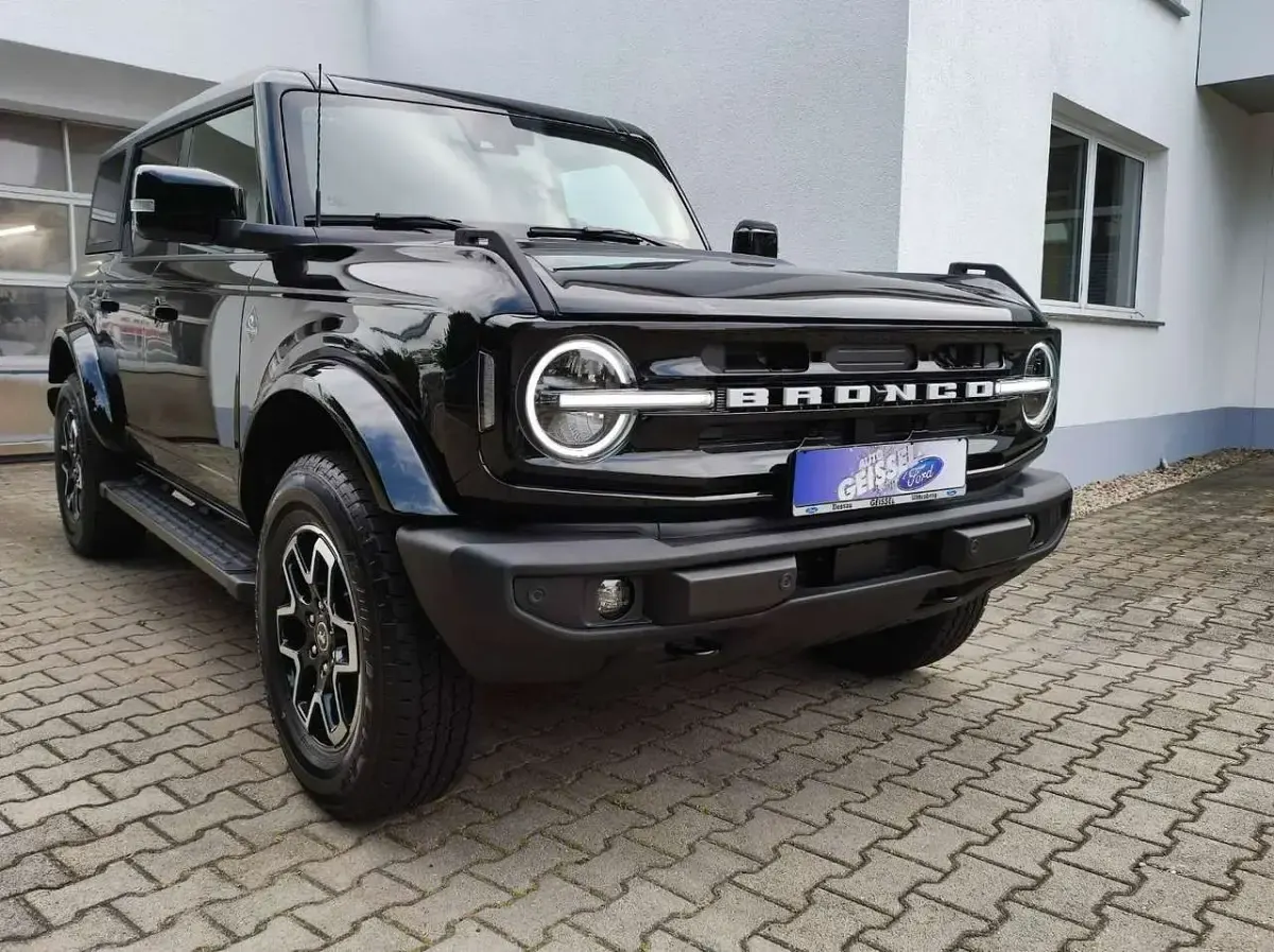 Neu Ford Bronco Outer Banks 334 PS (245 kW) 2026 Schwarz SUV