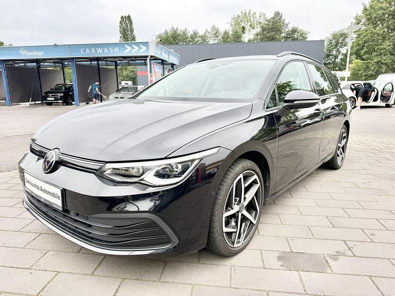 Schwarz Gebraucht 2021 VW Golf VIII Life Kombi | 19.999 € (Fairer Preis) - Bild 1/4