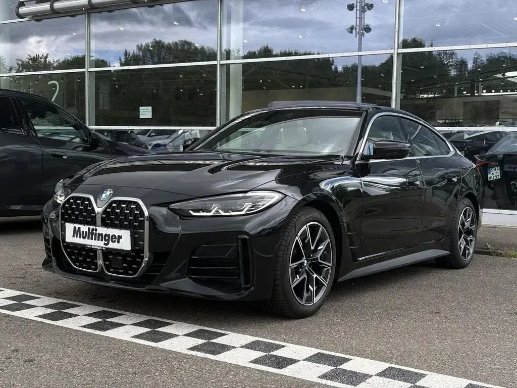 Gebraucht BMW 420 Performance 190 PS (139 kW) 2023 Black sapphire (metallic) Limousine