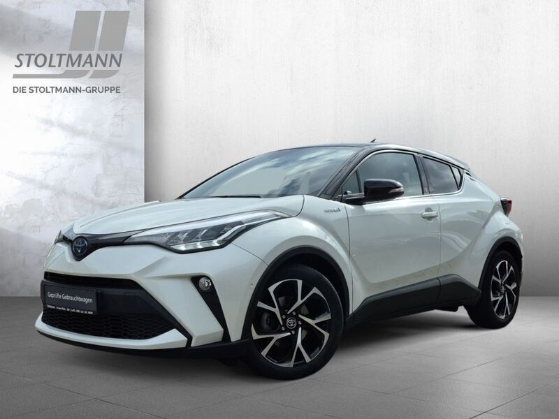 Novaweiß perleffekt / dach schwarz Gebraucht 2021 Toyota C-HR Plus SUV | 23.490 € (Fairer Preis) - Bild 1/4