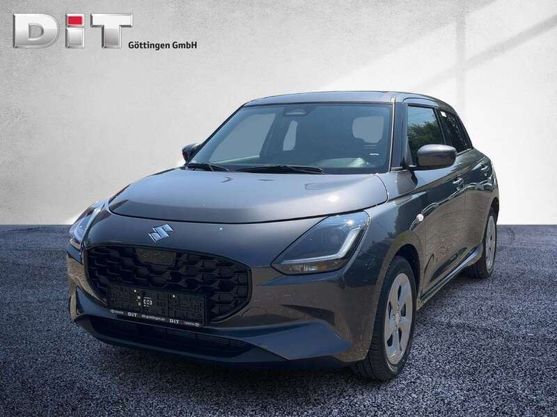 Mineral gray Neu 2025 Suzuki Swift Comfort Limousine | 18.390 € - Bild 1/4