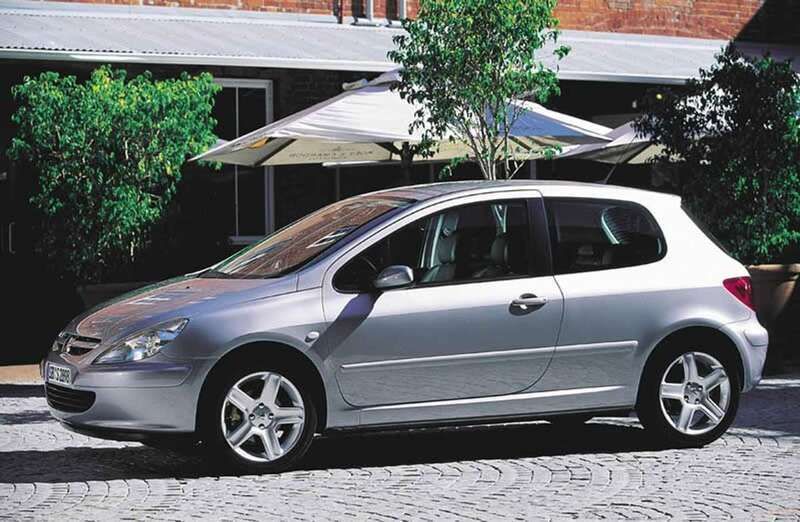 Grau Gebraucht 2004 Peugeot 307 Tendance Limousine | 5.000 € - Bild 1/1