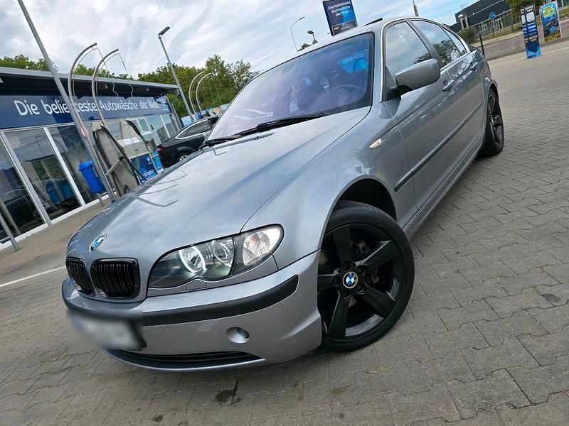 Gebraucht BMW 325 192 PS (141 kW) 2005 Grau Limousine