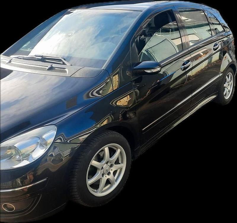 Gebraucht Mercedes B200 140 PS (102 kW) 2006 Schwarz Van / Kleinbus