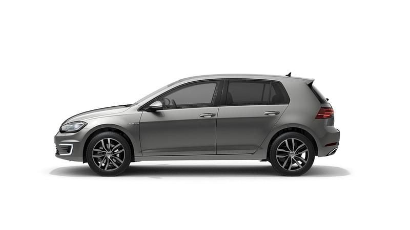 Gebraucht VW e-Golf Active 100 kW (136 PS) 2020 Silber Kleinwagen