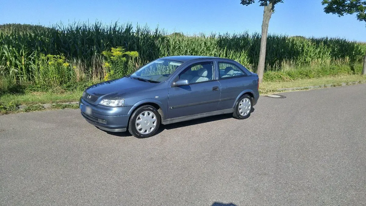Gebraucht Opel Astra 55 PS (40 kW) 1998 Blau Kombi