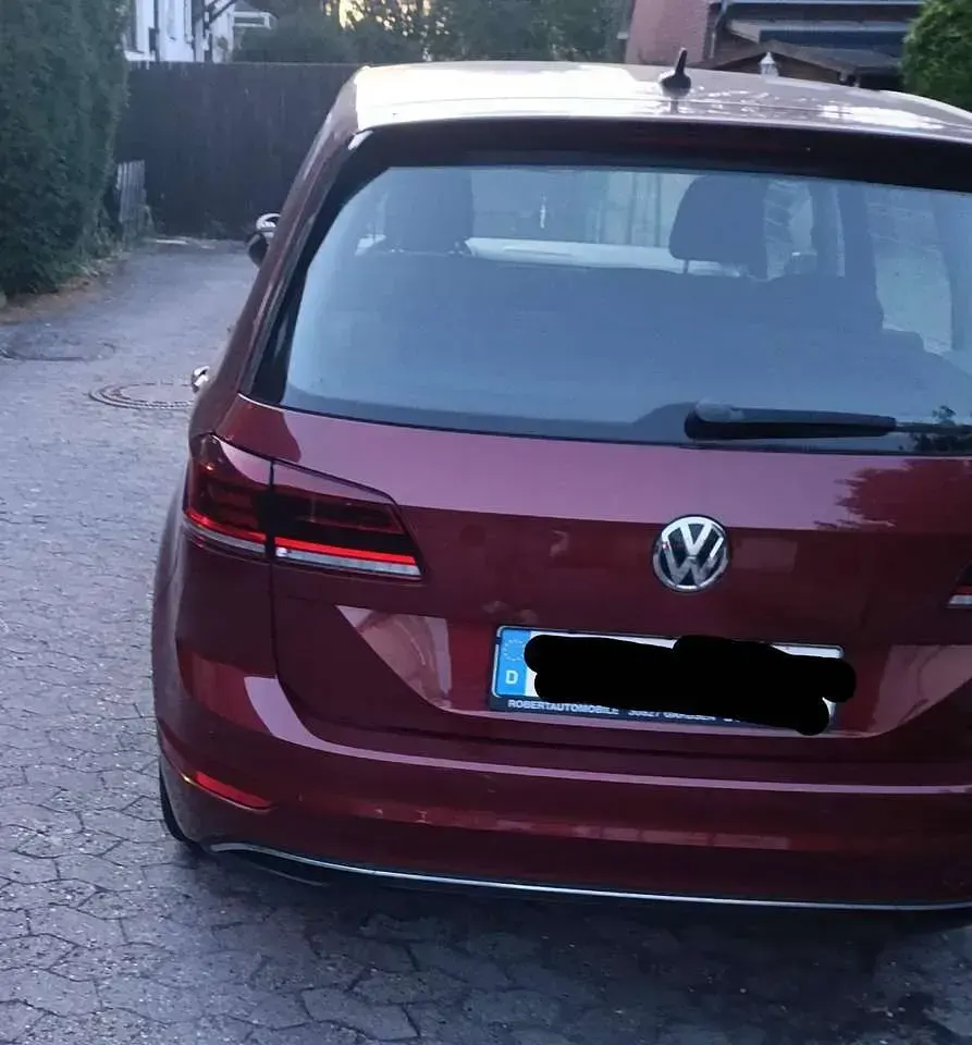 Gebraucht VW Golf VII 116 PS (85 kW) 2020 Rot Kombi