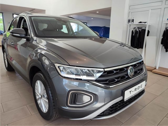 Indiumgrau Neu 2025 VW T-Roc Life SUV | 32.487 € (Superpreis) - Bild 1/4