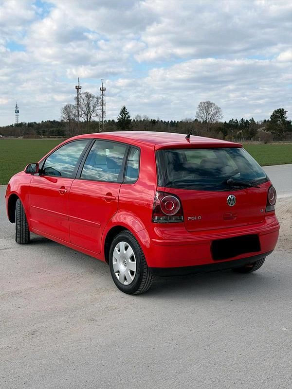 Gebraucht VW Polo 75 PS (55 kW) 2005 Rot Kleinwagen