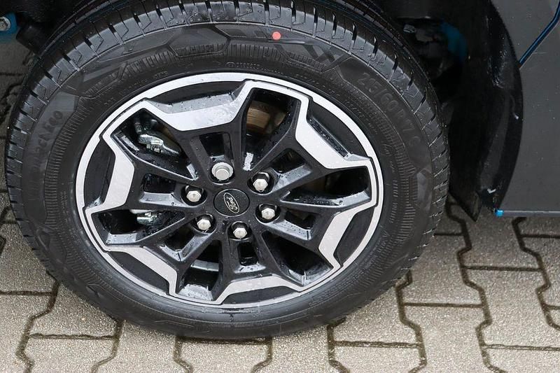 Neu Ford Tourneo Active 170 PS (125 kW) 2026 Digital aqua blue metallic Van / Kleinbus