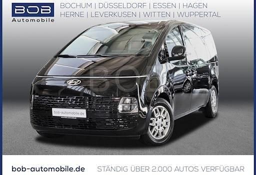 Gebraucht Hyundai Staria Trend 177 PS (130 kW) 2024 Abyss black (schwarz) Van / Kleinbus